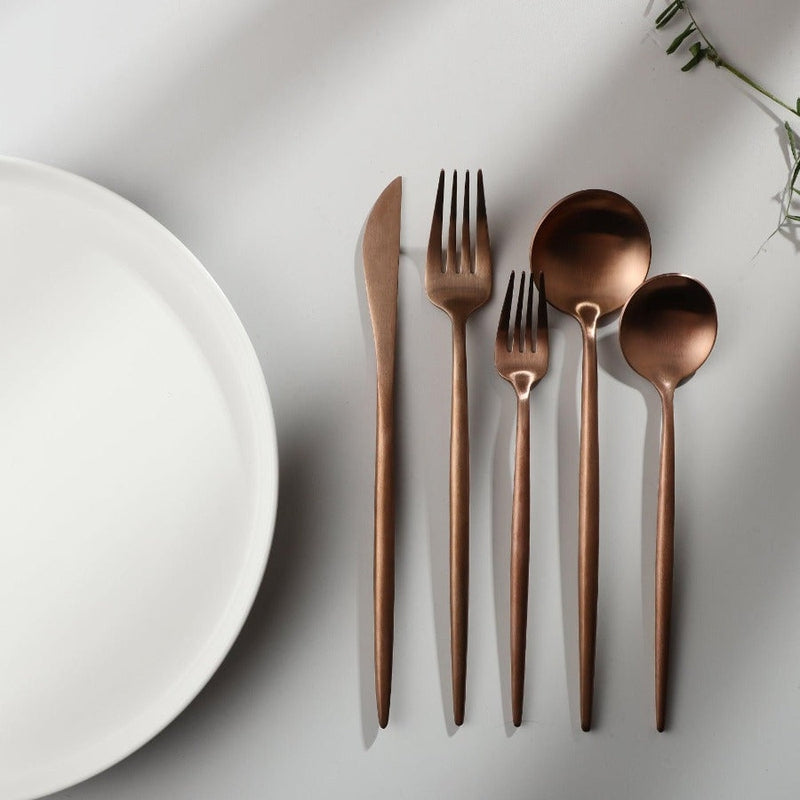 Set Aurora Cutlery for Minimalistic, Modern and Timeless