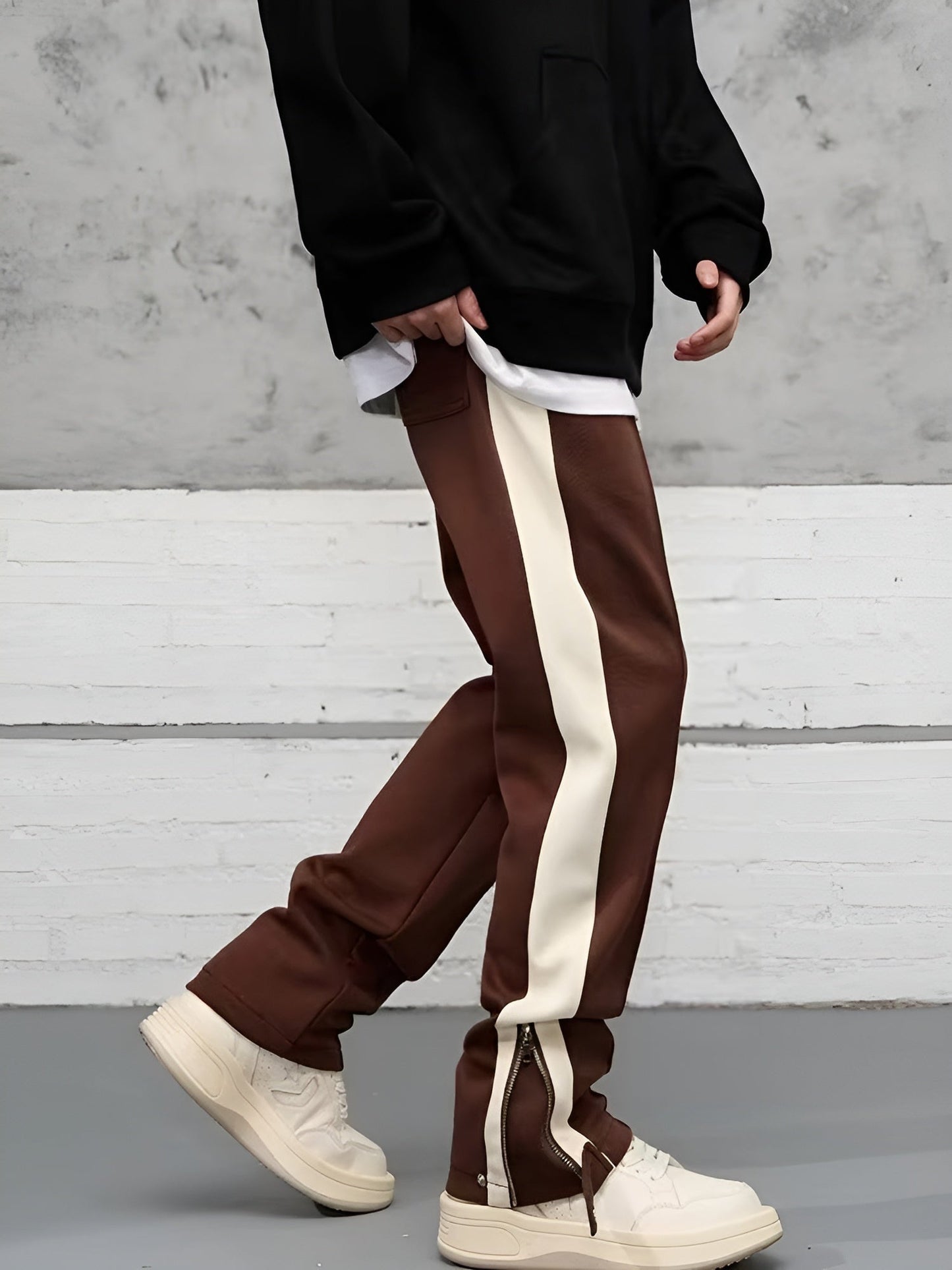 Unisex 90s Inspired Sweatpants with Side Stripe and Zip Detail