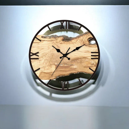 Clock Wooden Design Wall for Natural Calm and Timeless Character