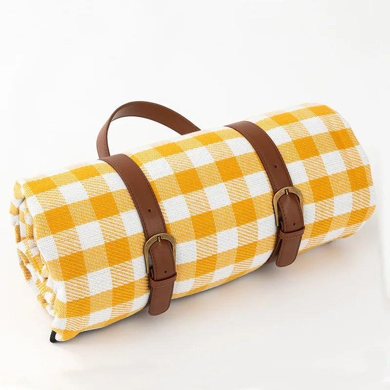 Blanket with Waterproof Picnic Checked Pattern and Comfortable Foam Filling