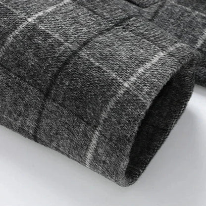 Men's Wool Overcoat with Check Pattern and Quilted Lining for Timeless and Warm
