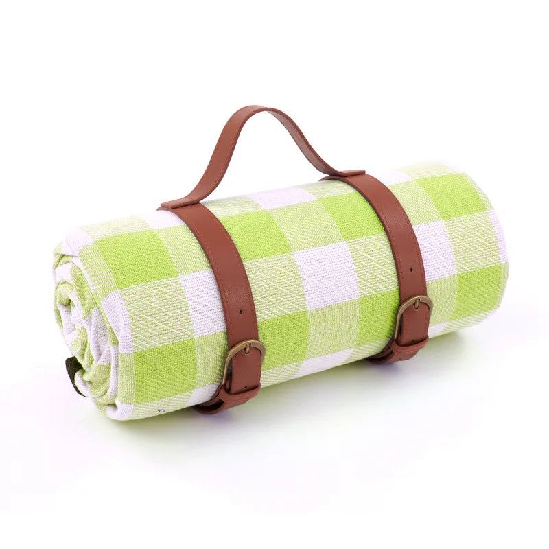Blanket with Waterproof Picnic Checked Pattern and Comfortable Foam Filling