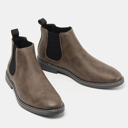 Boots Noah Leather Chelsea for a Stylish Look