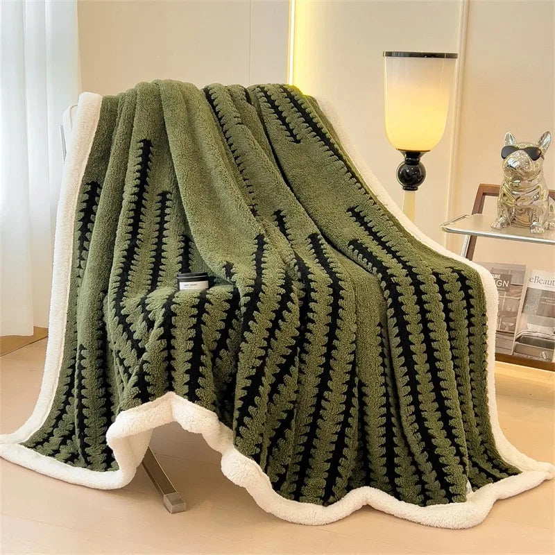 Reversible Throw with Geometric Pattern and Sherpa Fleece for Soft, Warm and Decorative