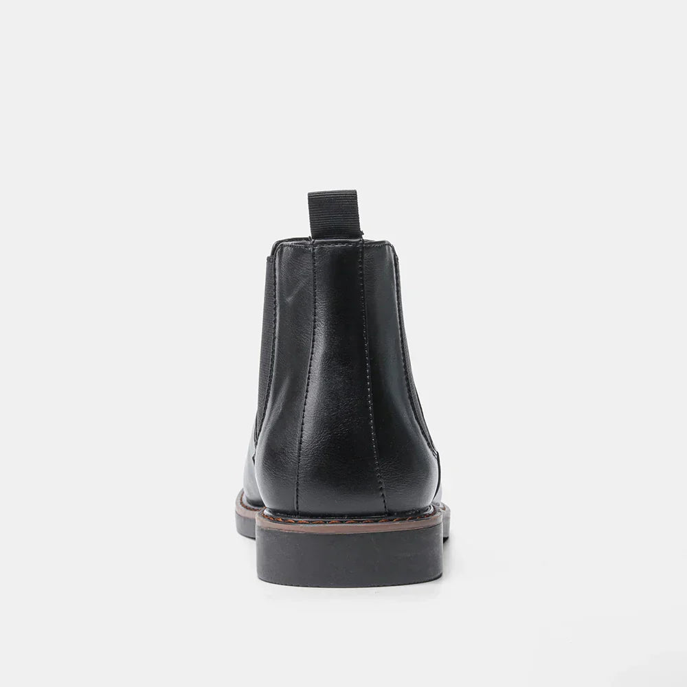 Boots Noah Leather Chelsea for a Stylish Look