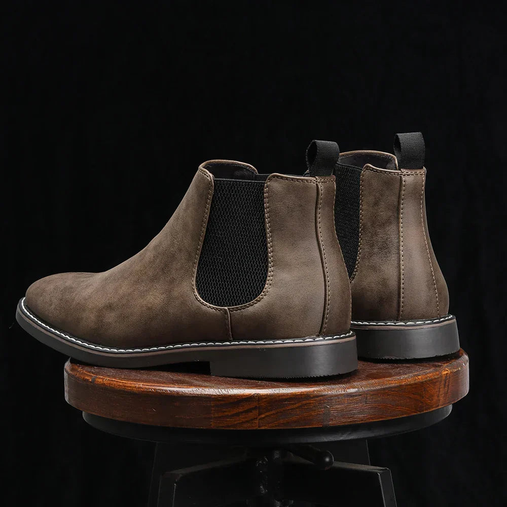 Boots Noah Leather Chelsea for a Stylish Look
