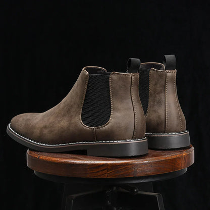 Boots Noah Leather Chelsea for a Stylish Look