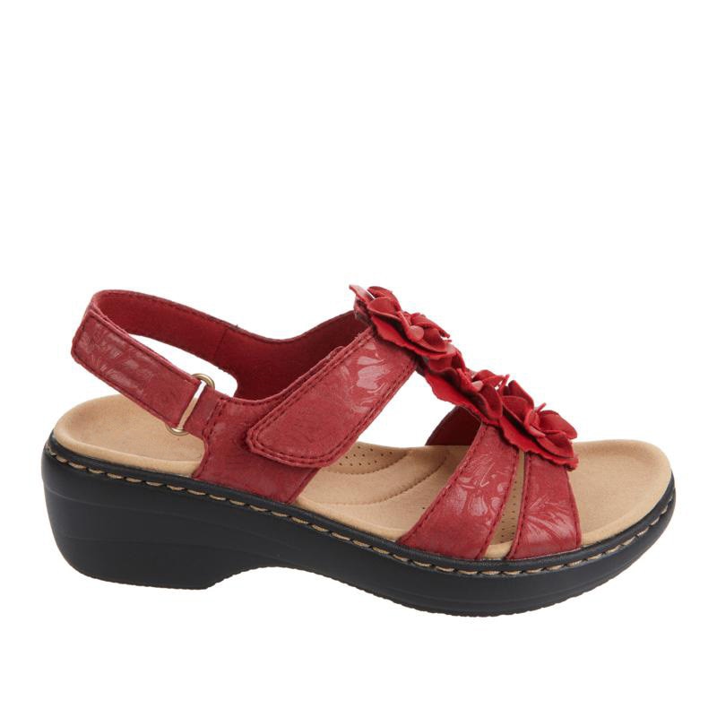 Sandals with Ladies' Comfortable Flower Details for Elegant Summer Looks