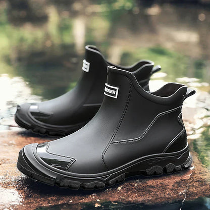 Boots with Waterproof Outdoor Ankle Design for Men for Sturdy & Practical