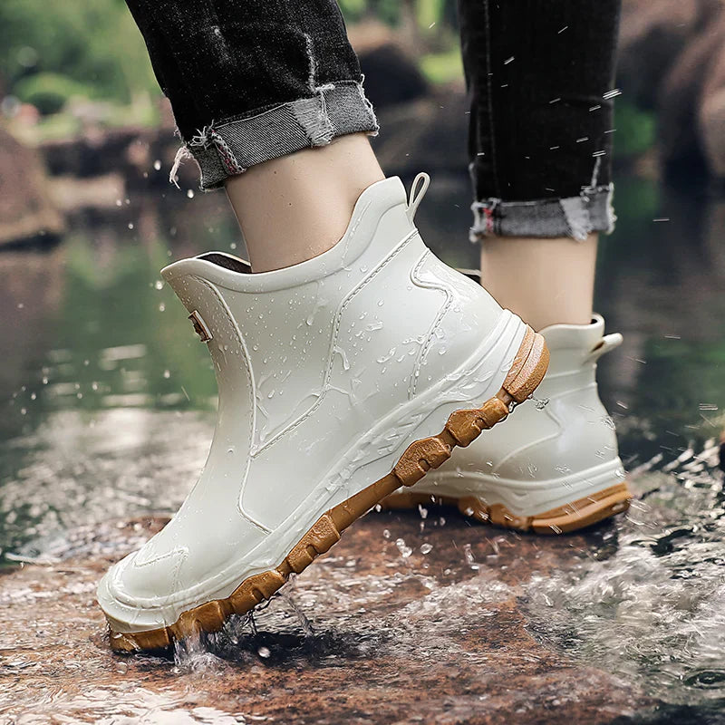 Boots with Waterproof Outdoor Ankle Design for Men for Sturdy & Practical
