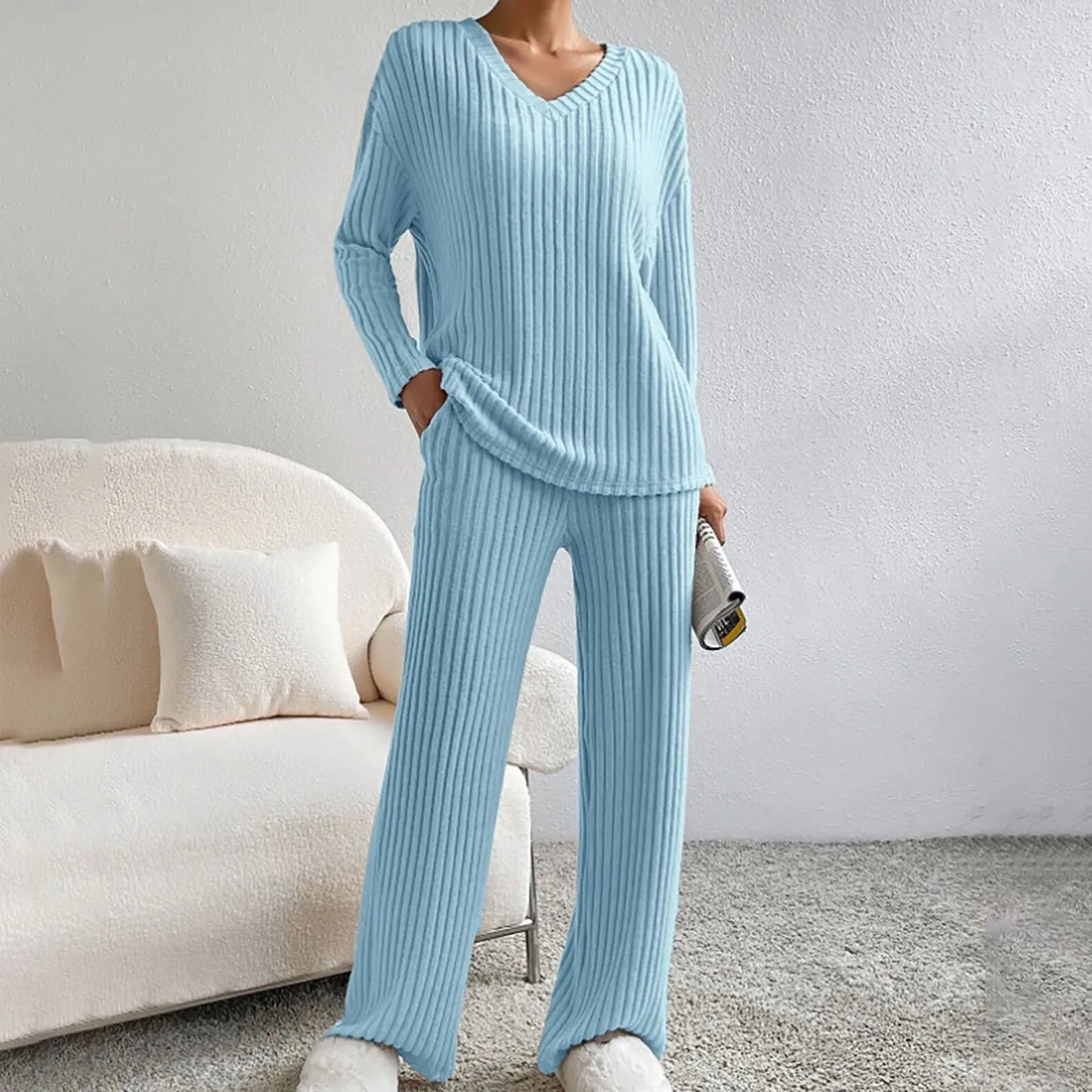 Set with Ladies Knitted Loungewear Two-Piece Soft Texture and Comfort