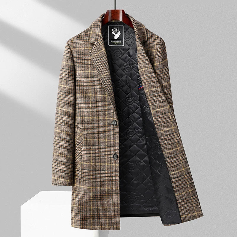 Men's Wool Overcoat with Check Pattern and Quilted Lining for Timeless and Warm