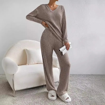 Set with Ladies Knitted Loungewear Two-Piece Soft Texture and Comfort
