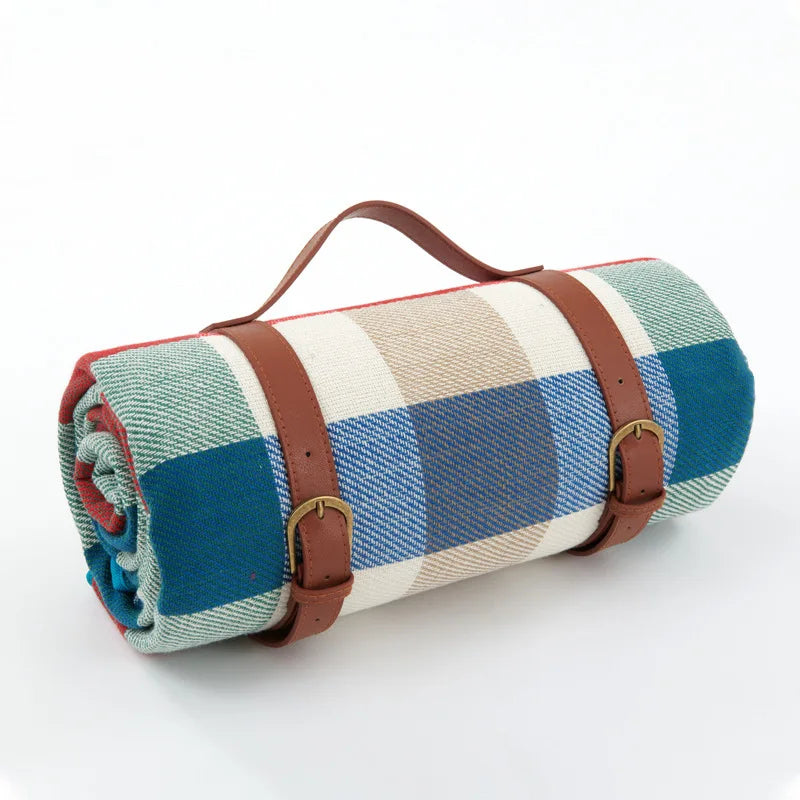Blanket with Waterproof Picnic Checked Pattern and Comfortable Foam Filling