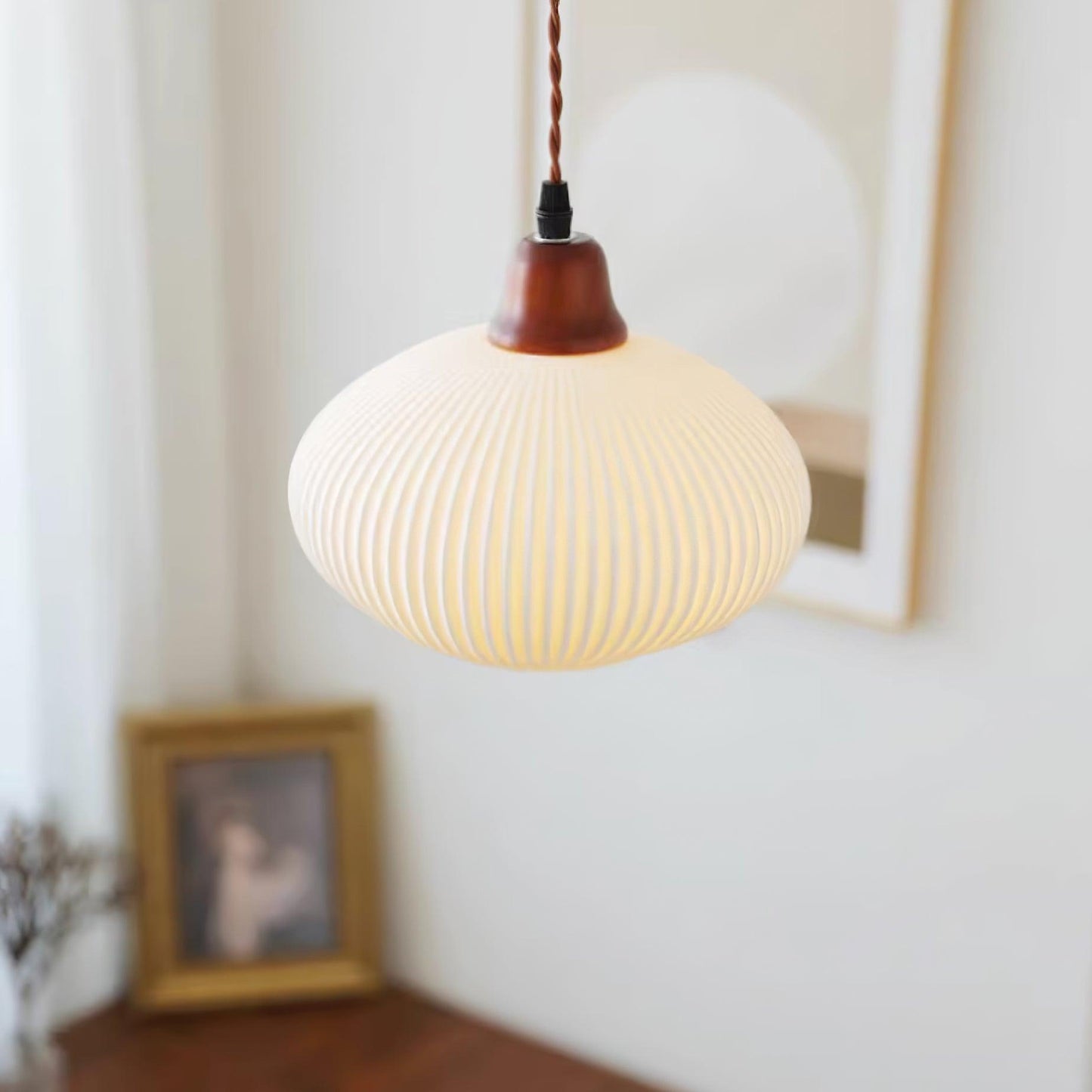 Ceramic Pendant Light with Ribbed Design and Wooden Details for Atmospheric Lighting