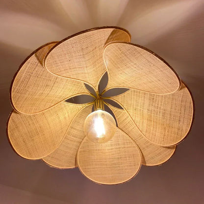 Pendant Light Flower-Shaped with Natural Design and Atmospheric Lighting