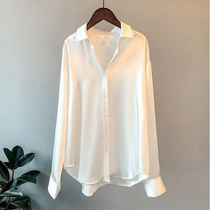 Ladies Summer Blouse with Flowing Fit and Elegant Collar