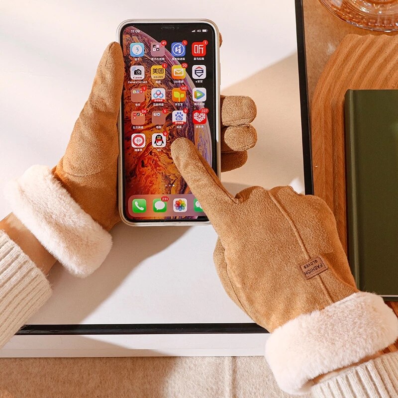 Winter Gloves with Warm and Stylish Design
