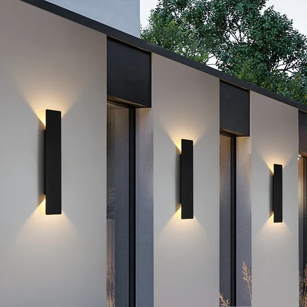 Wall Lamp with Sleek Outdoor Vertical Design and Warm LED Light
