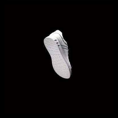 Sneakers with Lace-Up Design for Men with Striped Design and Excellent Grip