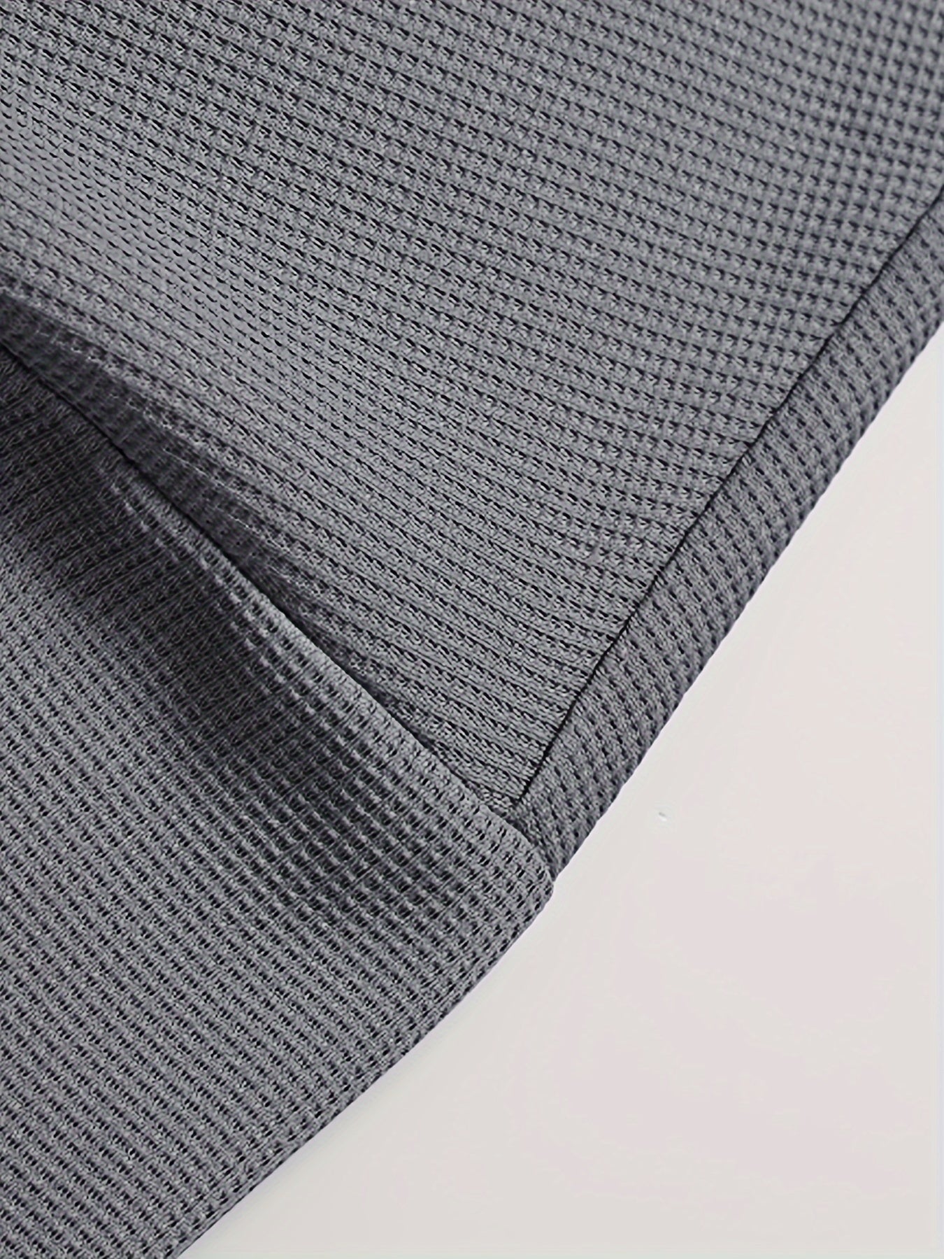 Set in Waffle Fabric for Comfortable and Breathable
