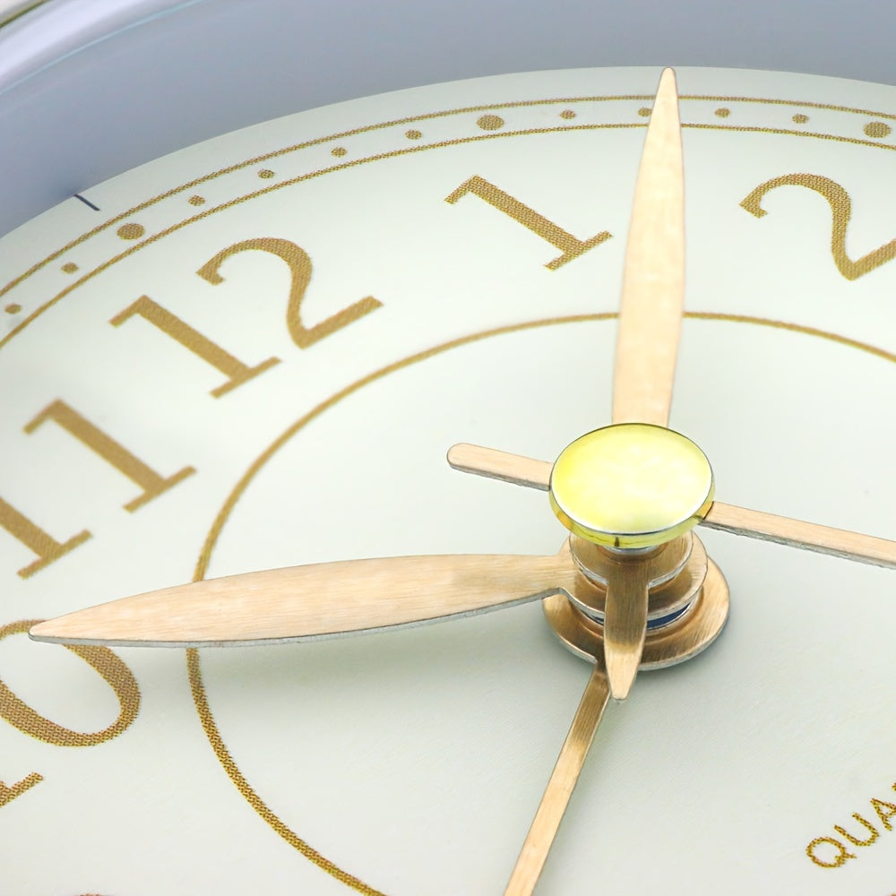 Night Light Vintage Analogue Alarm Clock with for Quiet and Clearly Readable