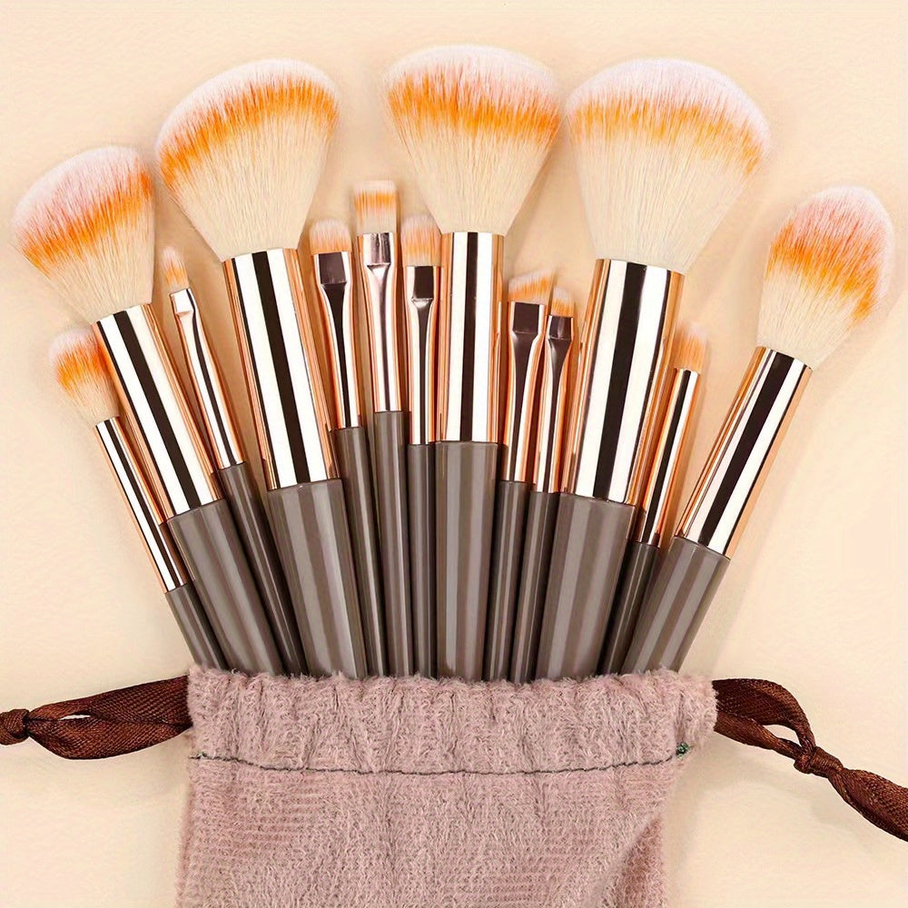 Brush with Fluffé Makeup Set for a Perfect Gift for Mother's Day
