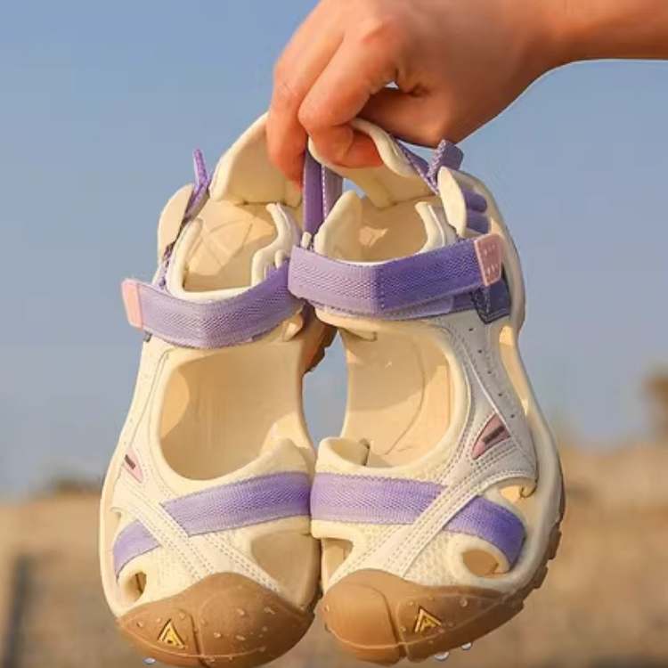 Sandals with Unisex Outdoor Cushioned Sole and Adjustable Straps