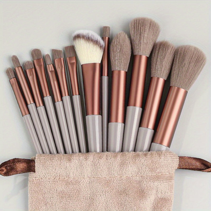 Brush with Fluffé Makeup Set for a Perfect Gift for Mother's Day