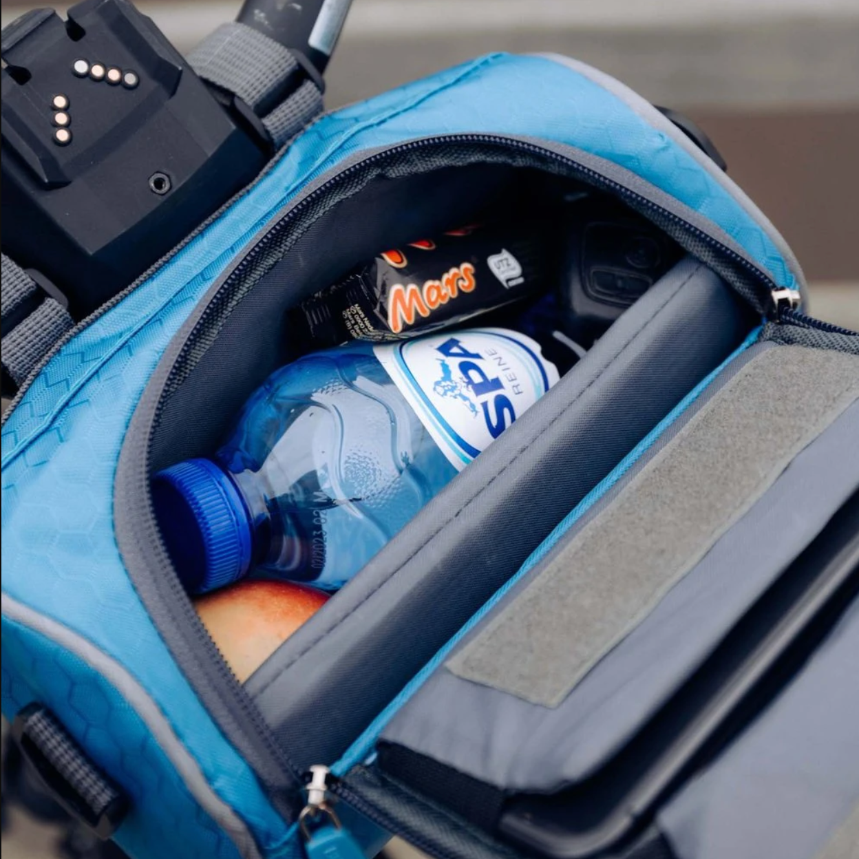 Holder with Practical Bicycle Handlebar Bag with Smartphone and Water-Resistant Material
