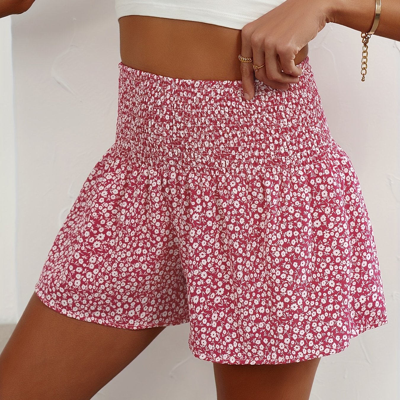 Lightweight Ladies' Summer Shorts with Floral Print and Comfortable Elastic Waist
