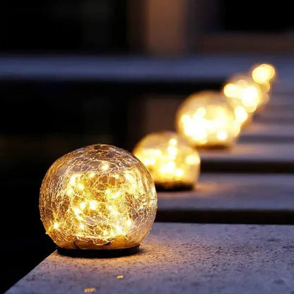 Solar Garden Lamp with Cracked Glass Effect for Atmospheric Outdoor Lighting