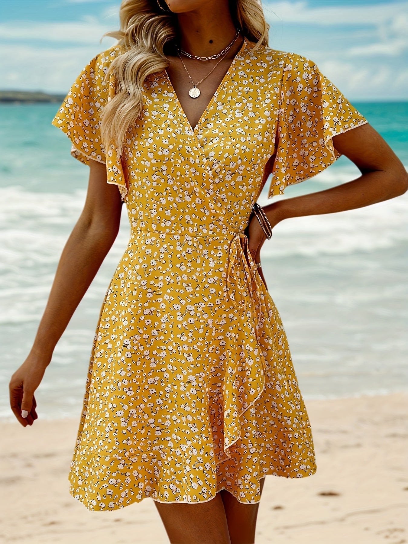 Lightweight Ladies' Summer Dress with Floral Print and Elegant Wrap Design