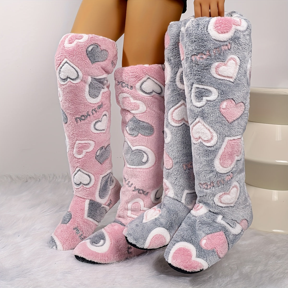 Soft Ladies Slippers with Heart Pattern for Comfortable and Quiet