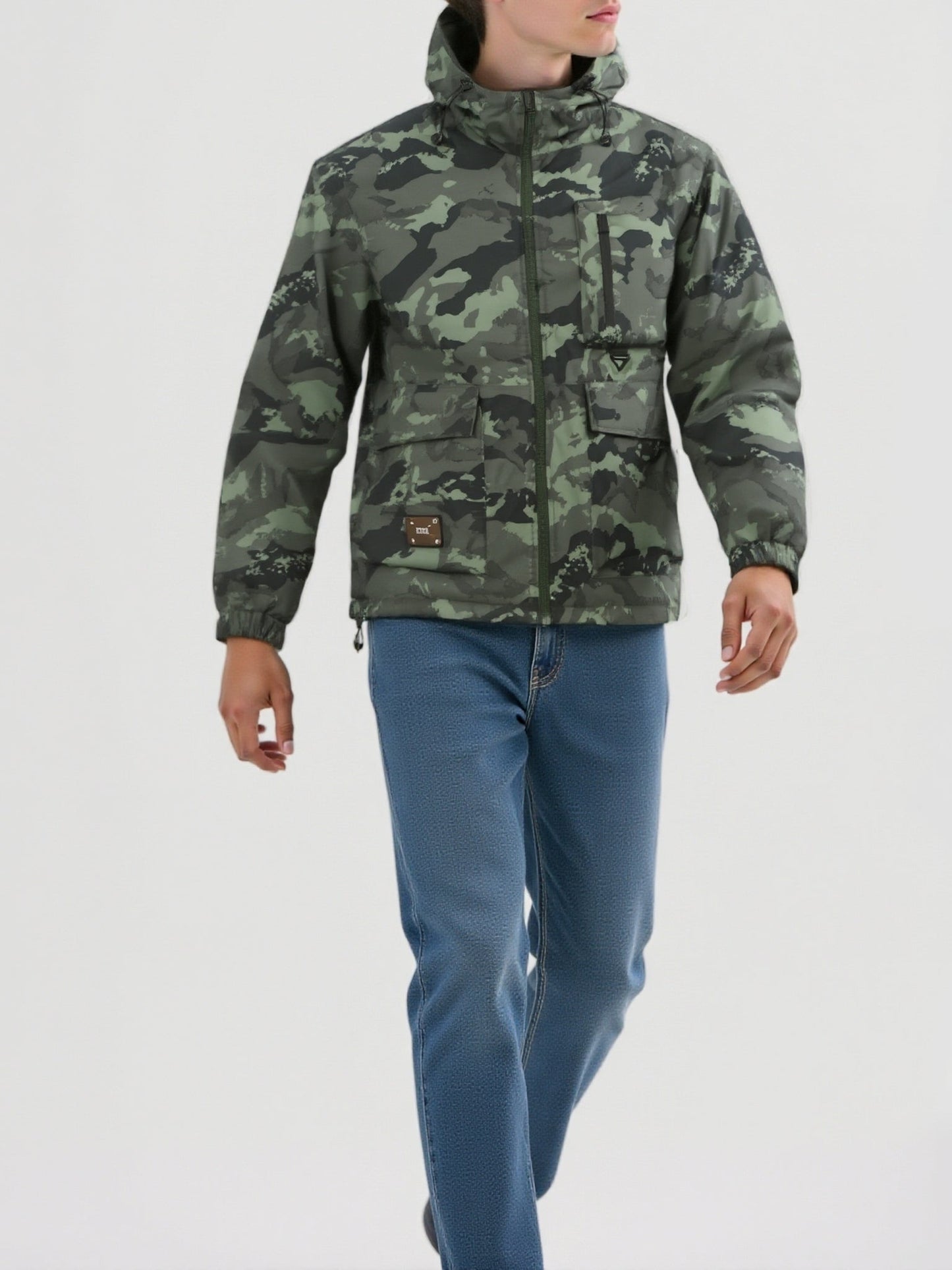 Men's Jacket with Camouflage Pattern and Hood for Casual and Comfortable