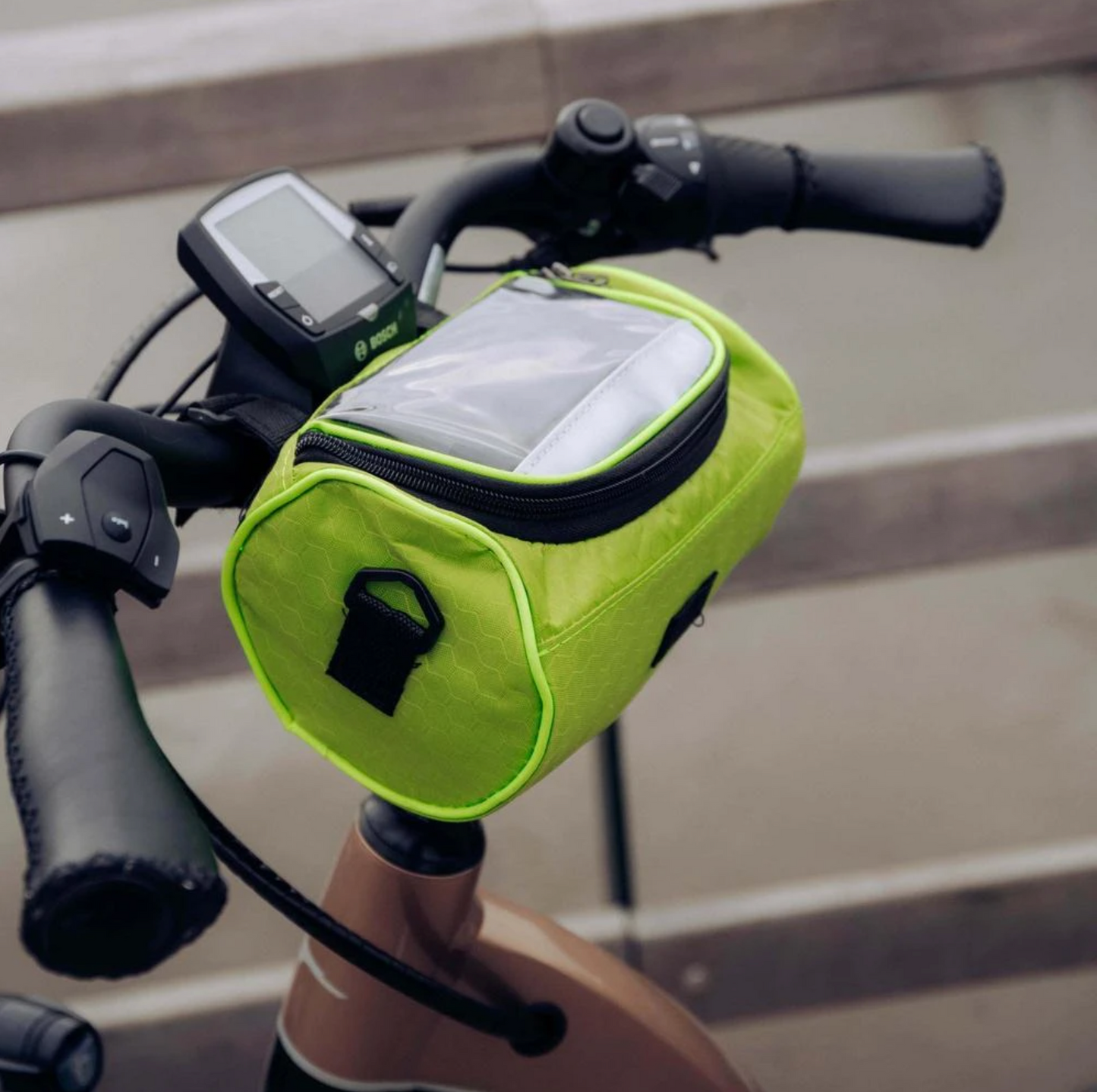 Holder with Practical Bicycle Handlebar Bag with Smartphone and Water-Resistant Material