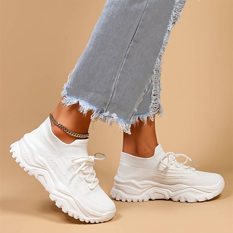 Sneakers with Orthopaedic Design for Women with Support and Comfort
