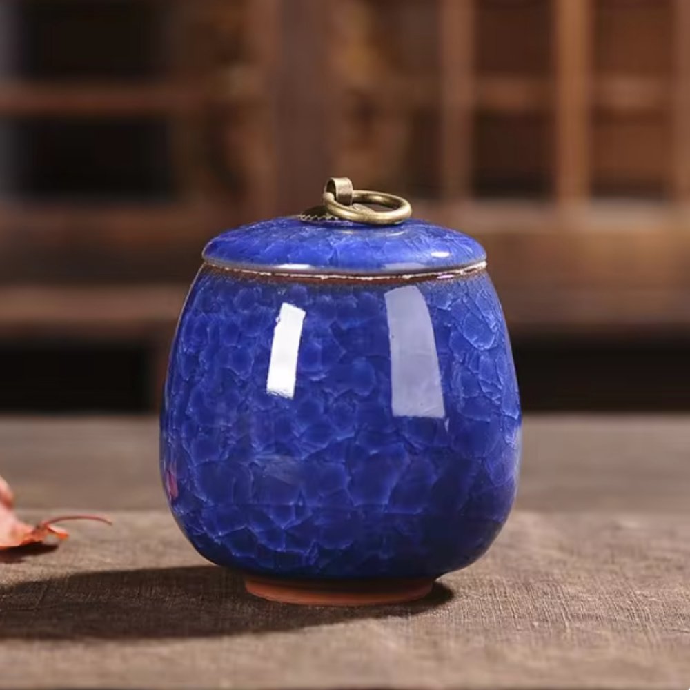 Ceramic Pet Urn with Craquelé Glaze for Ashes Memorial at Home