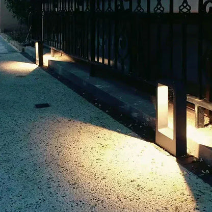 Minimalist LED Garden Path Lighting for Modern Gardens and Paths