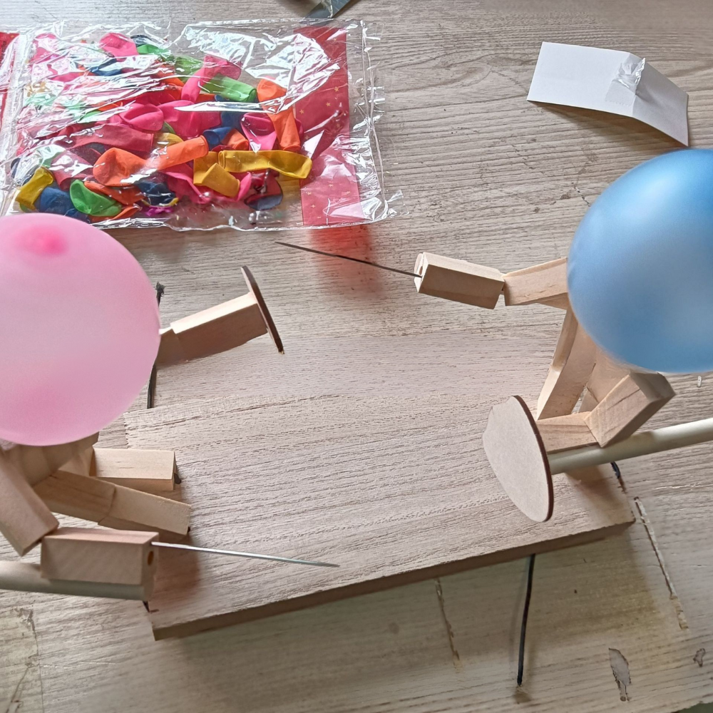 balloon game wooden