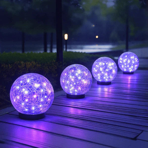 Solar Garden Lamp with Cracked Glass Effect for Atmospheric Outdoor Lighting