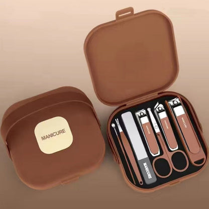Set with Complete Unisex Manicure Design for Nail Care and Daily Grooming