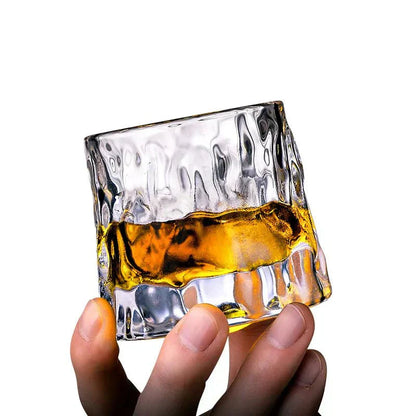 Whisky Glass with Rotating Design and Geometric Relief for Elegant Enjoyment