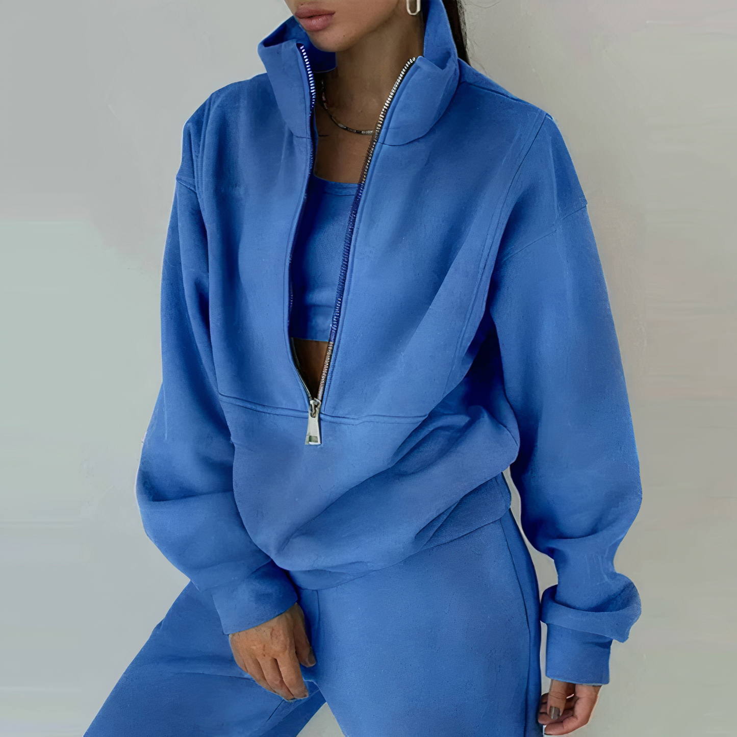 Relaxfit Women's Tracksuit with Half Zip for Comfortable and Trendy