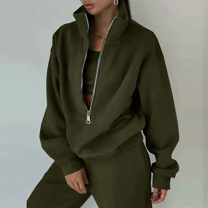 Relaxfit Women's Tracksuit with Half Zip for Comfortable and Trendy